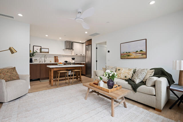 Santa Barbara Condo: 739 Mission Park Drive