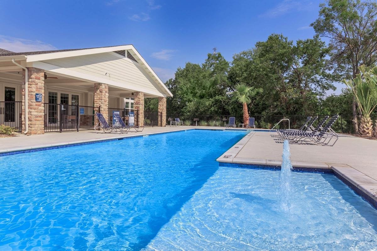 Denison Condo: 4100 North Parkdale Lane