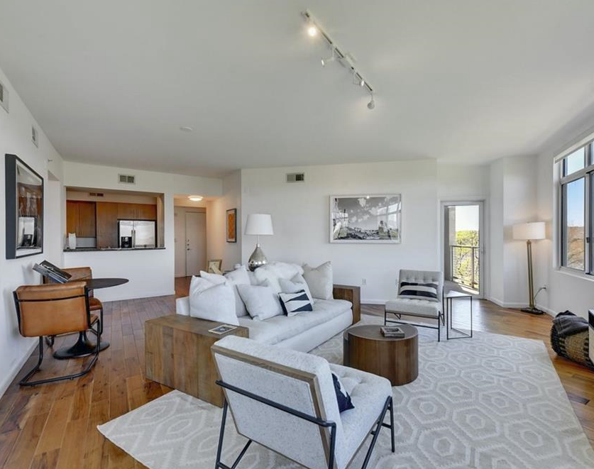 Austin Condo: 54 Rainey St
