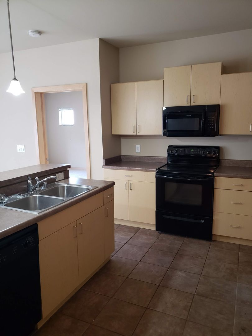 Sun Prairie Apartment: 188 Cannery Pl