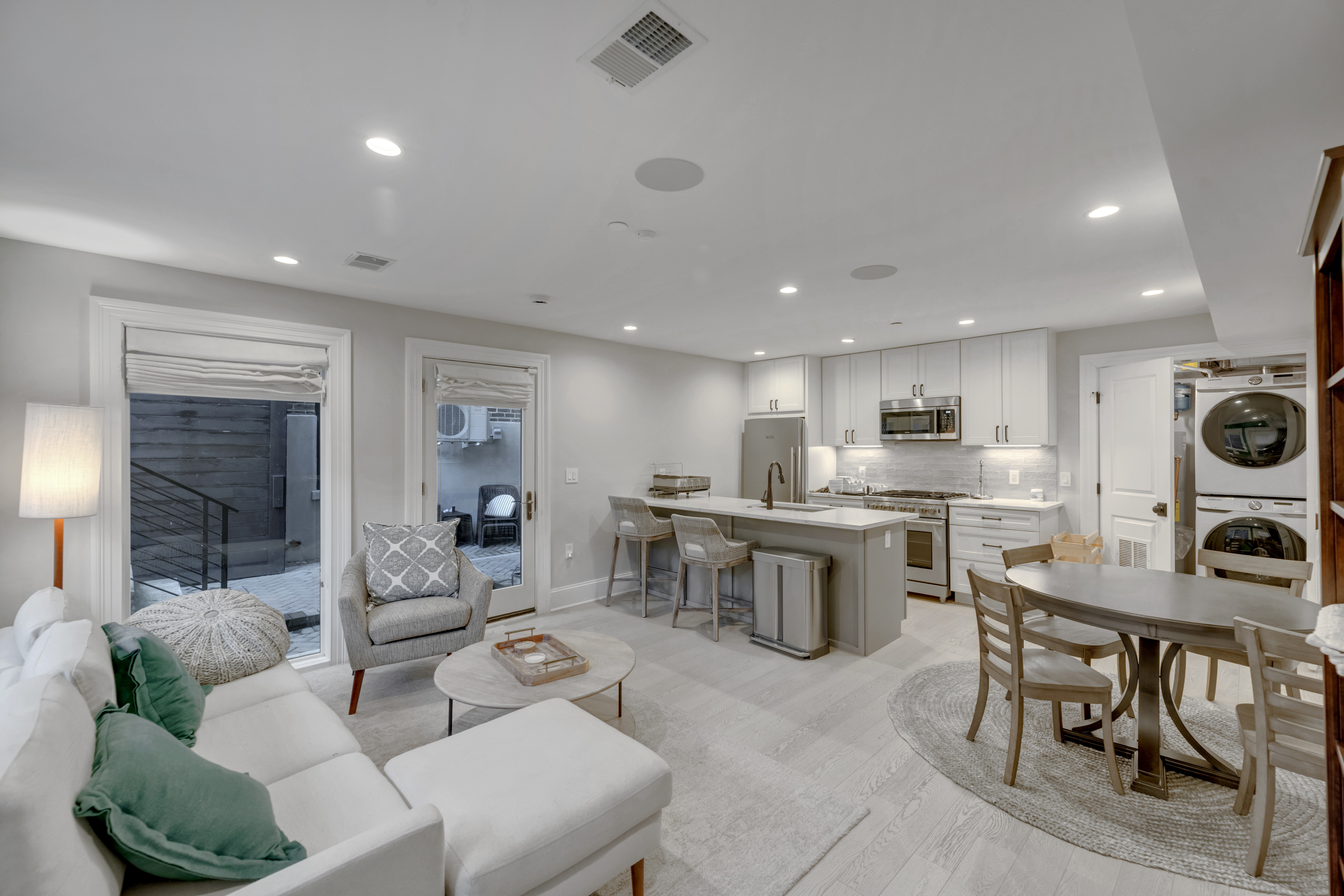 Washington Condo: 1310 Vermont Ave NW