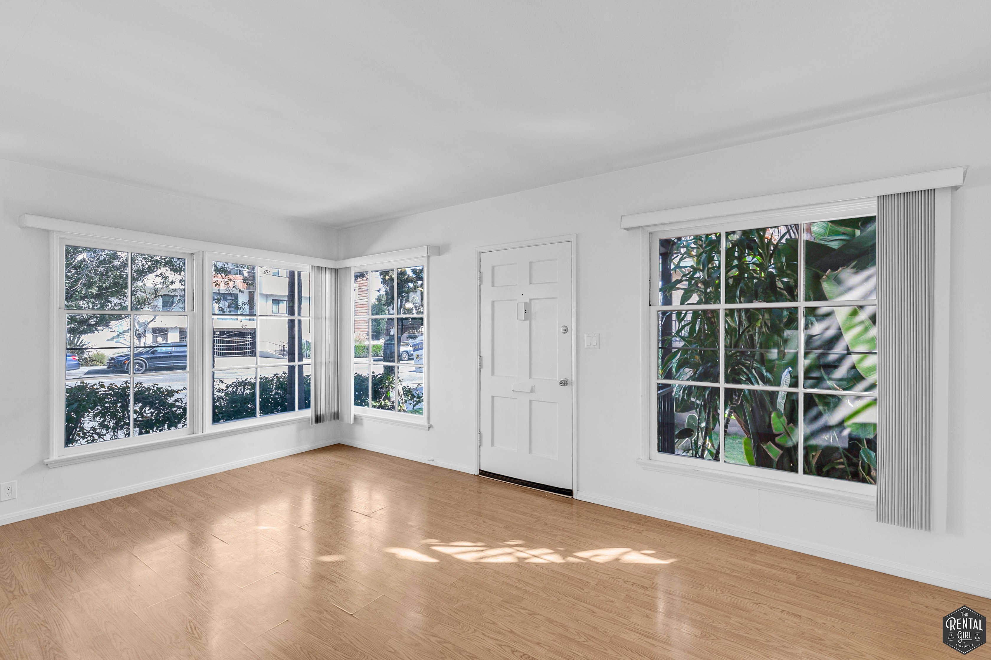 Los Angeles Condo: 1623 S. Bundy Drive