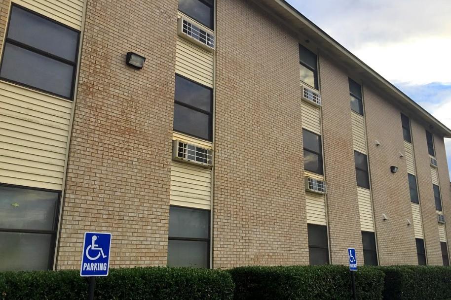 Palestine Condo: 122 Kickapoo Street