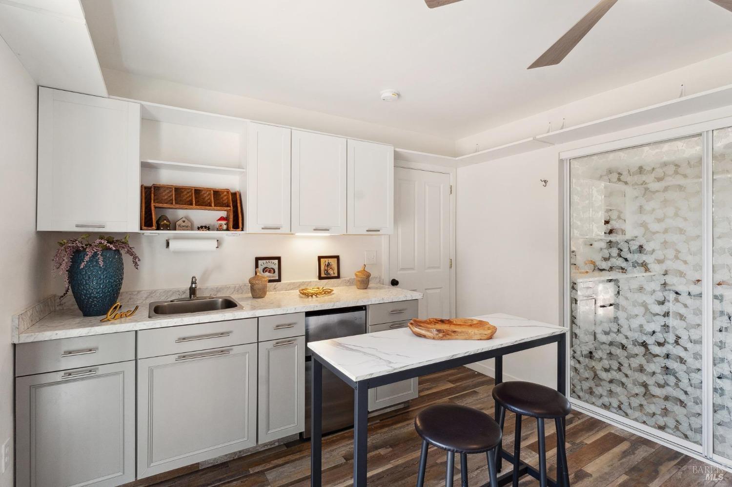 Novato Condo: 582 Fernando Drive