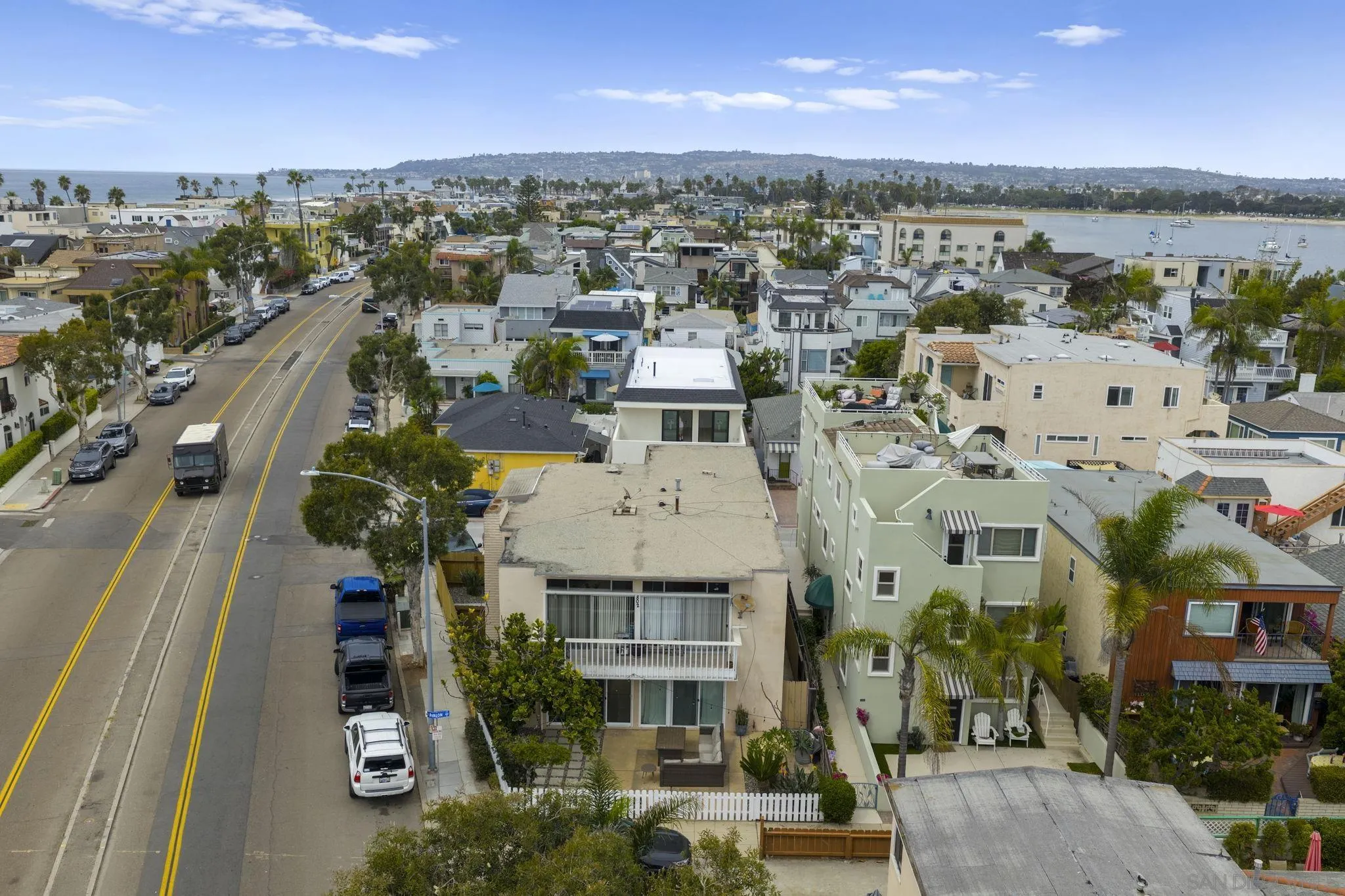 San Diego Condo: 2735 Mission Boulevard