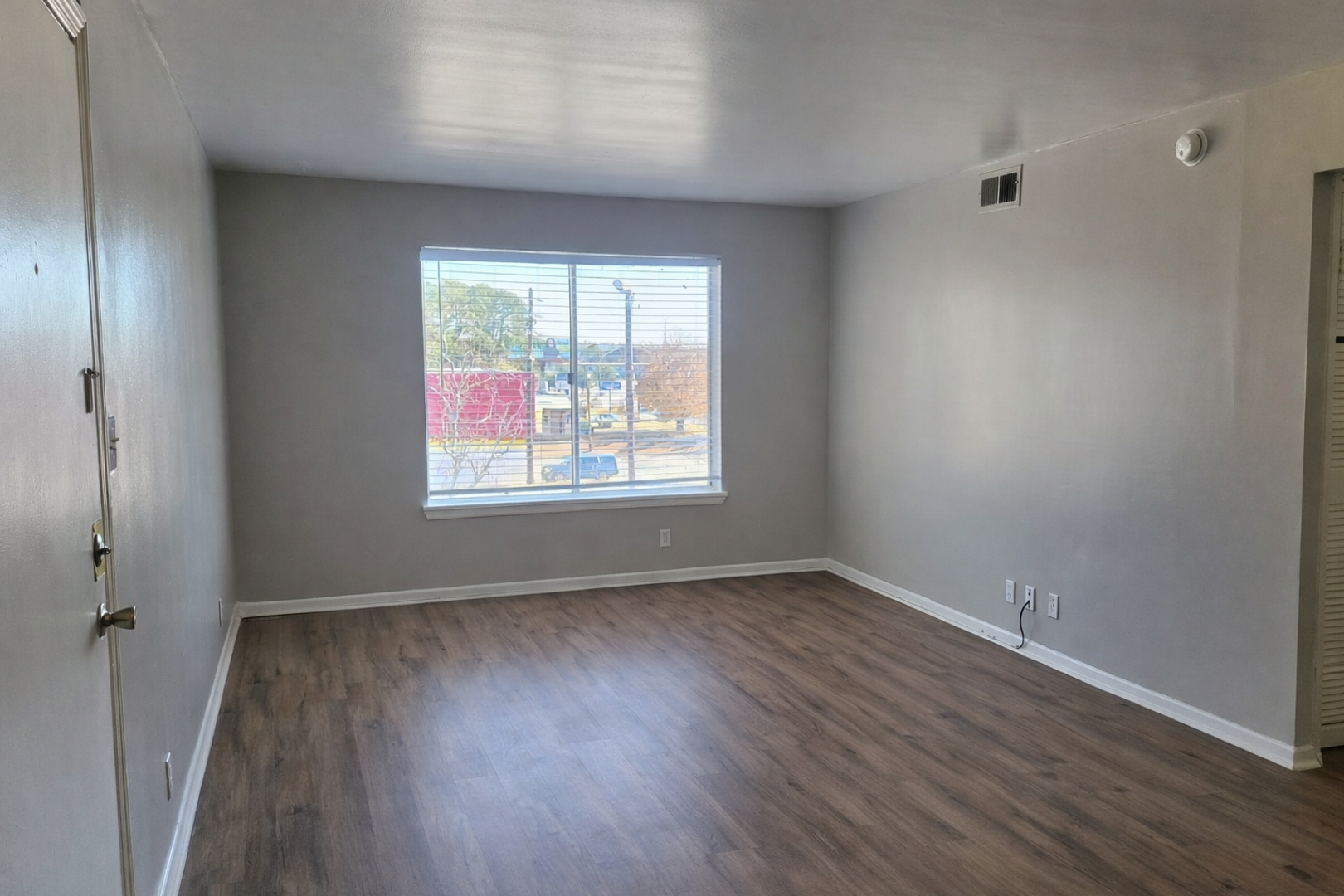 Macon Apartment: 3645 Mercer University Dr