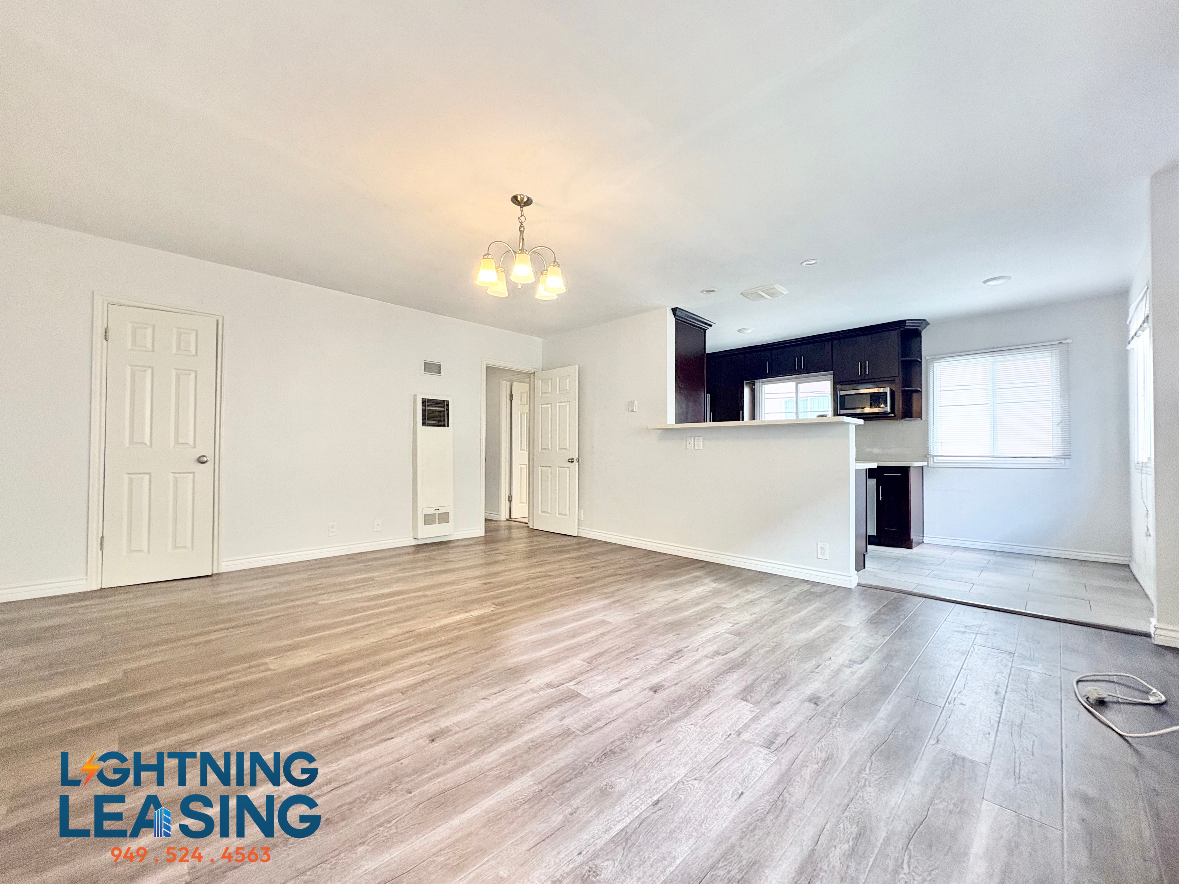 Los Angeles Condo: 1526 Corinth Ave