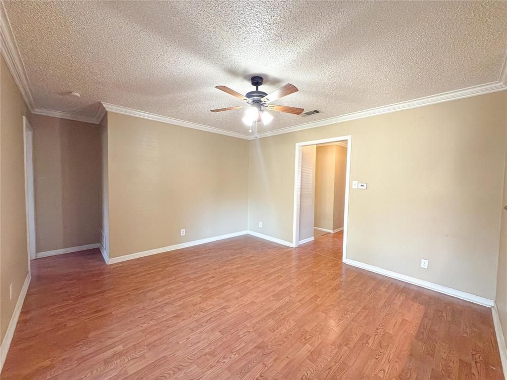 Arlington Condo: 2721 Buffalo Drive