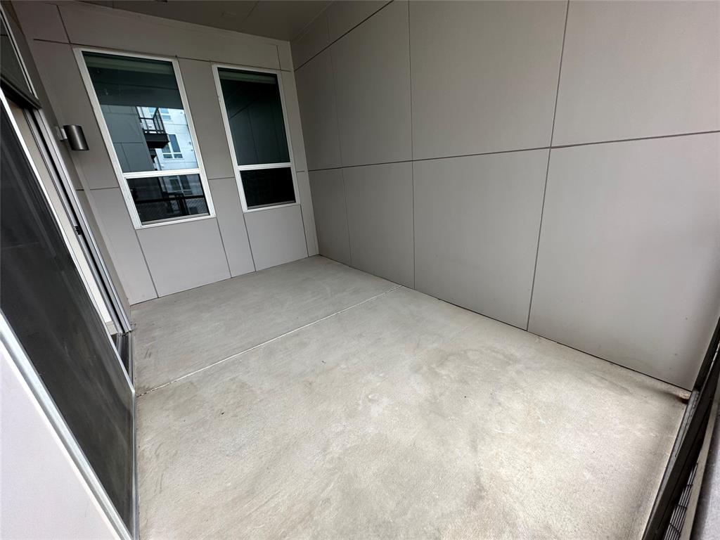 Plano Condo: 7850 Communications Parkway