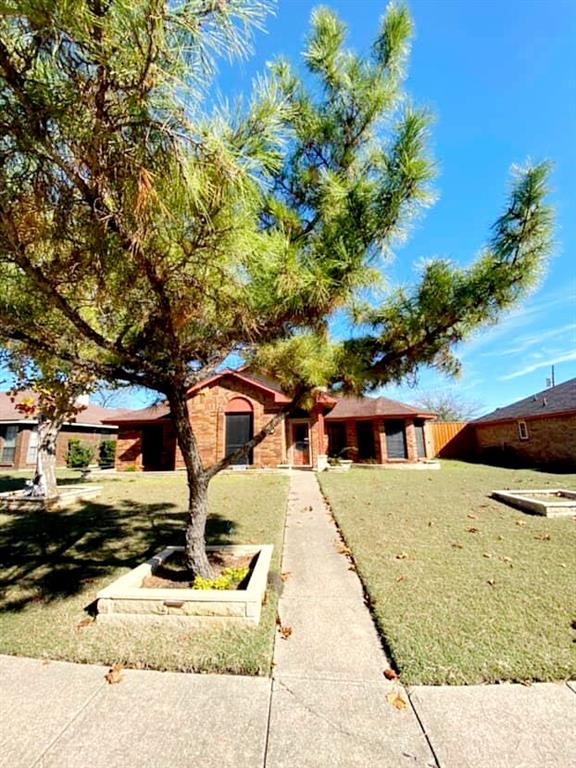 Lancaster Condo: 1045 Pepperidge Drive