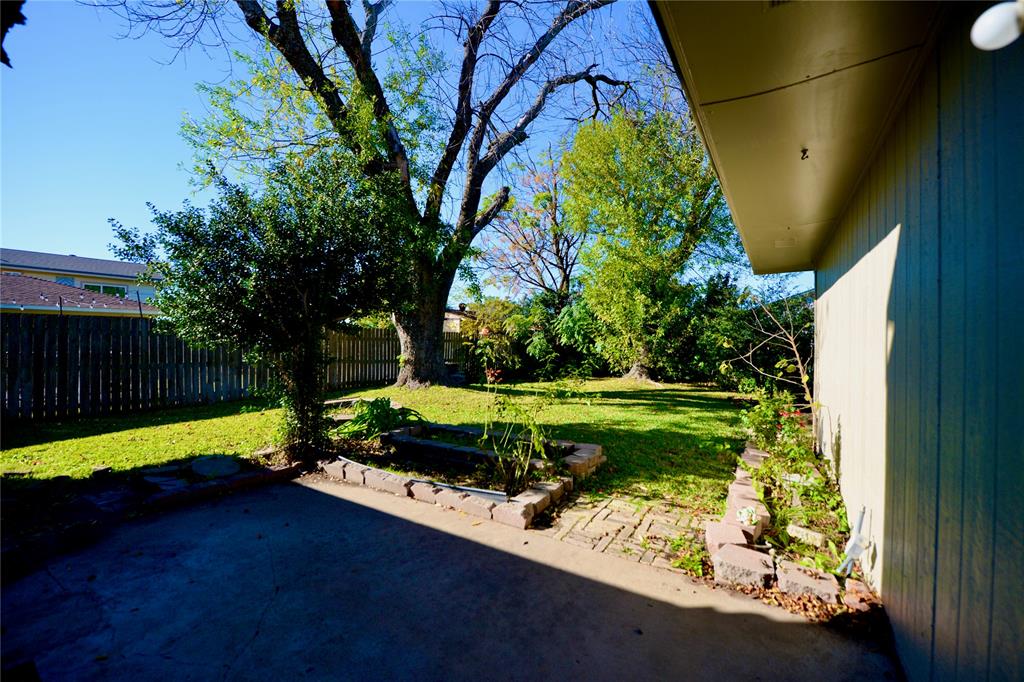 Garland Condo: 2021 Mill Pond Road