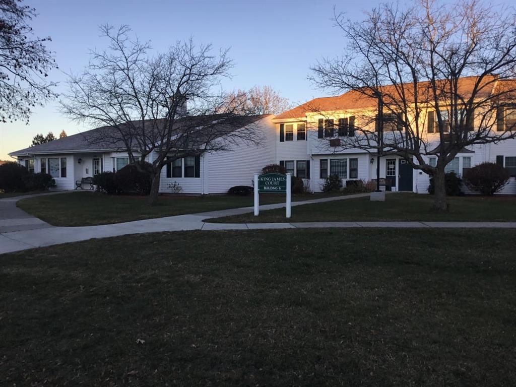 Orange Condo: 419 East River Street