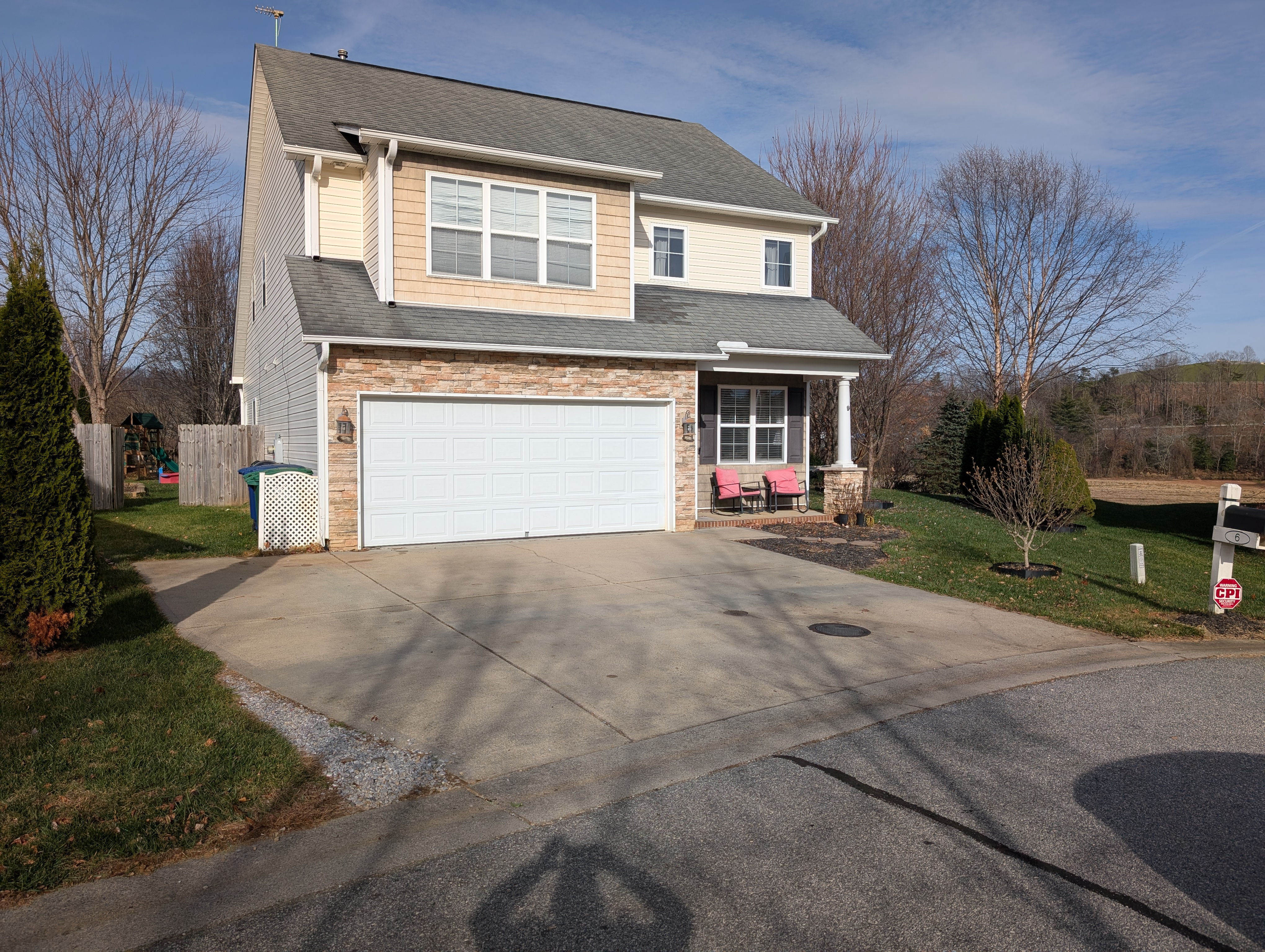 Arden House: 6 Maxim Court