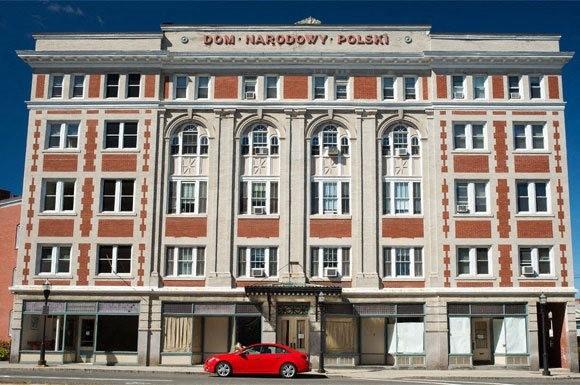 Chicopee Condo: 144 Cabot Street