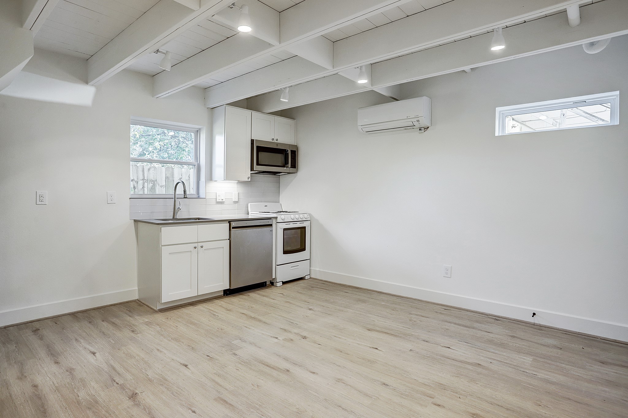 Houston Condo: 7407 Rusk Street