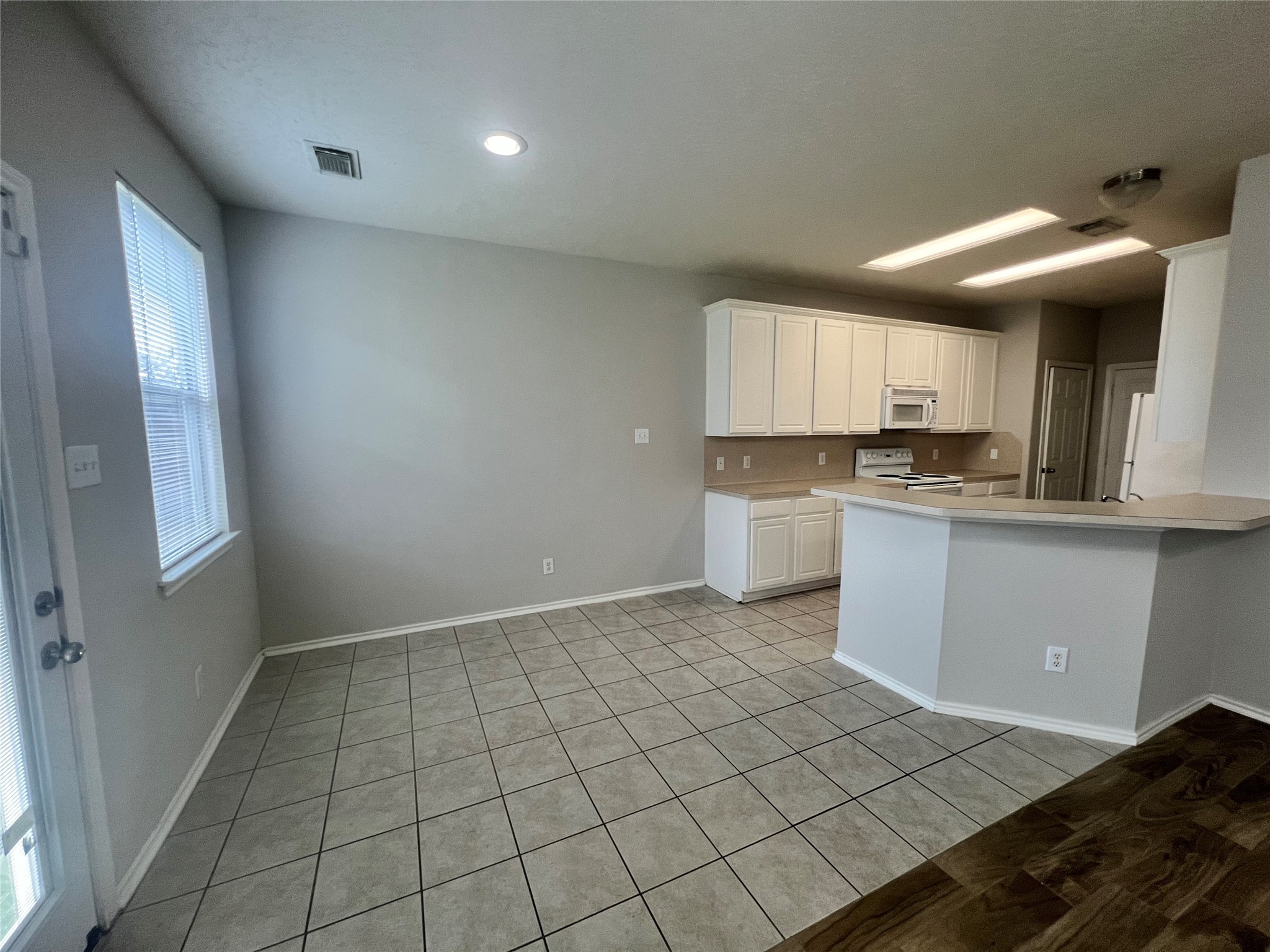 Humble Condo: 8904 Elm Drake Lane