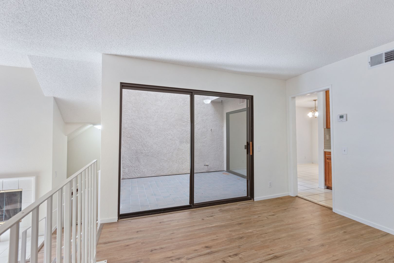 Chatsworth House: 10444 Canoga Ave