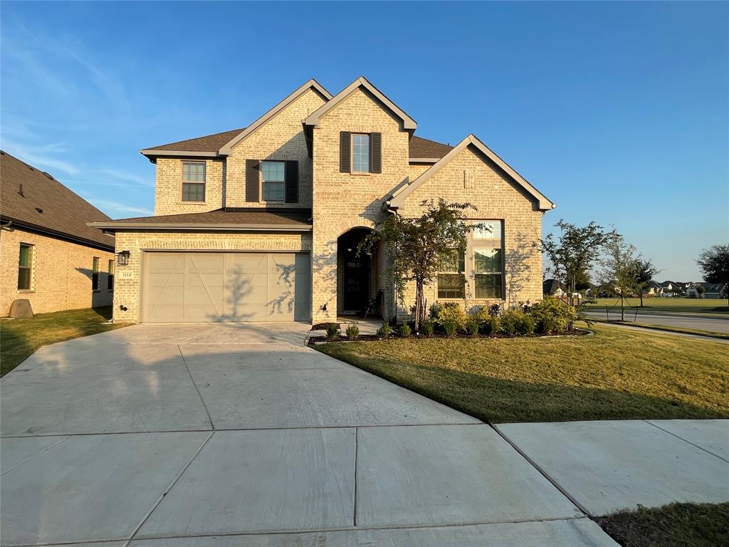 Mansfield Condo: 1614 Birch Street