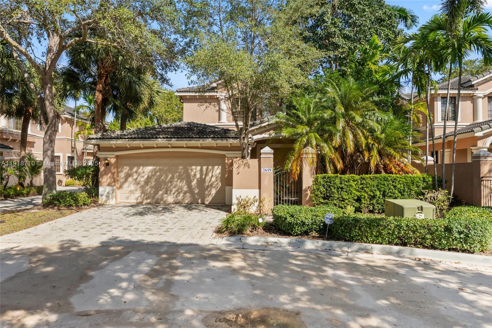 Weston Condo: 2649 Center Ct Drive