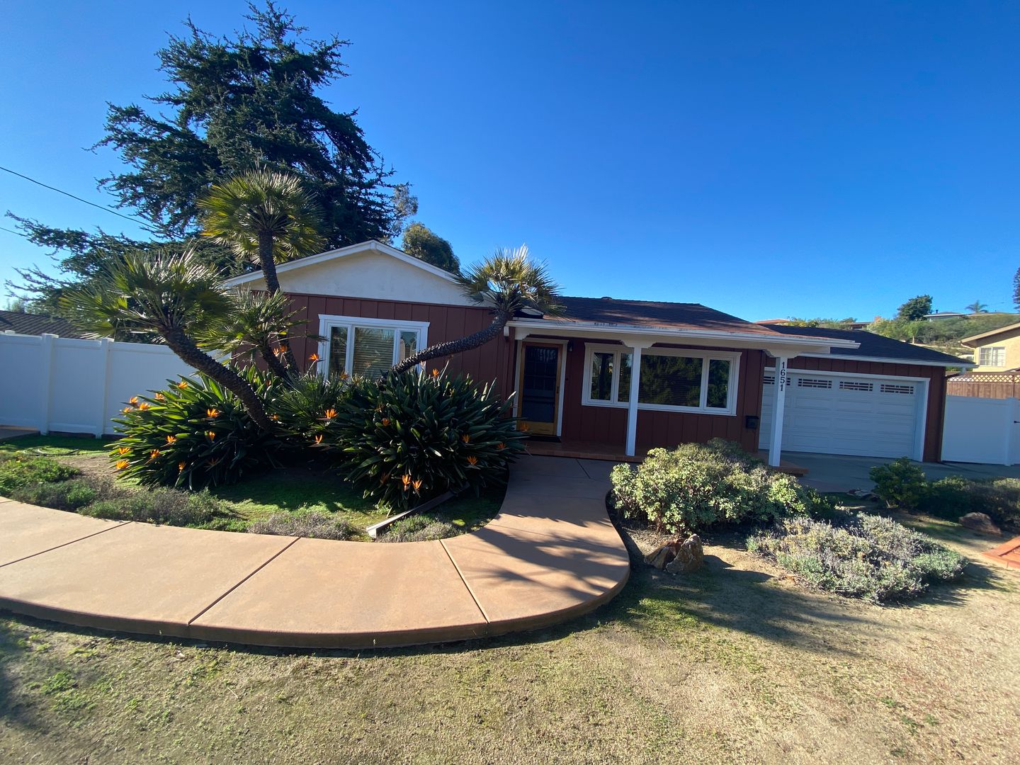 El Cajon House: 1651 Chiswick Court