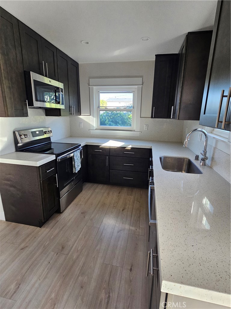 San Pedro Condo: 967 West 22nd Street