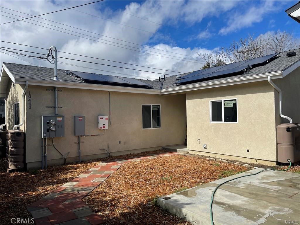 Granada Hills Condo: 10443 Montgomery Avenue