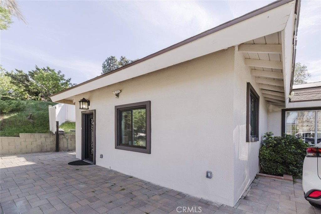 Granada Hills Condo: 12809 Woodley Avenue