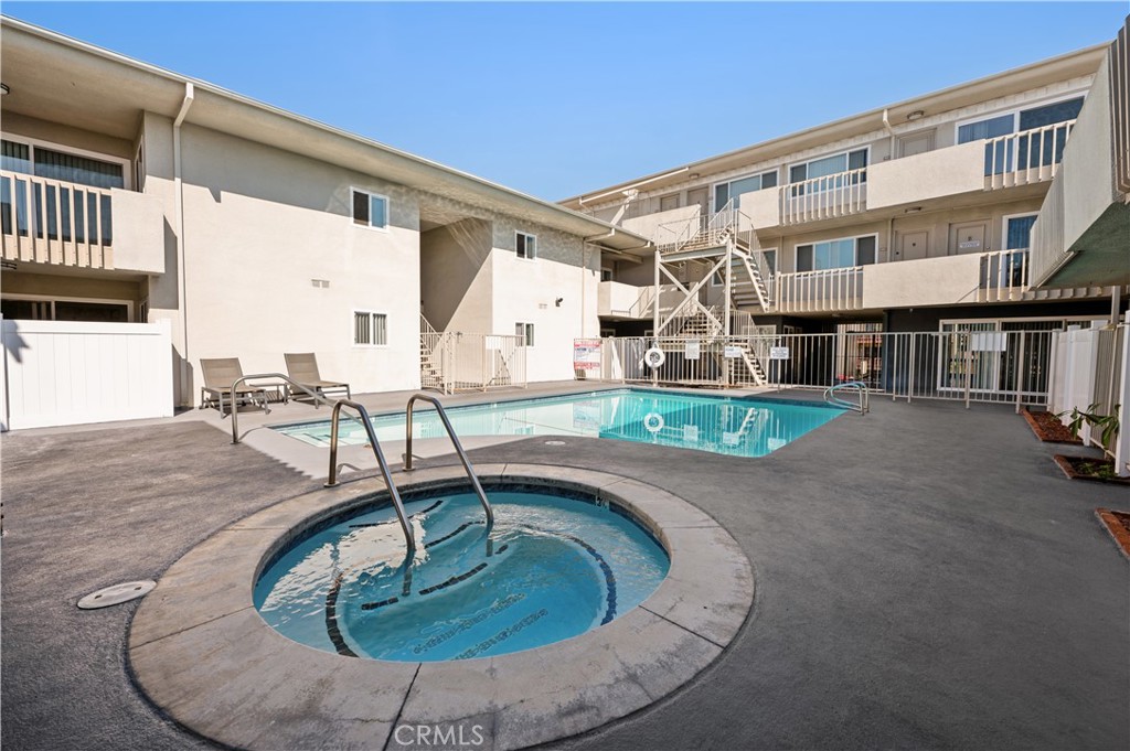 Torrance Condo: 3710 Garnet Street