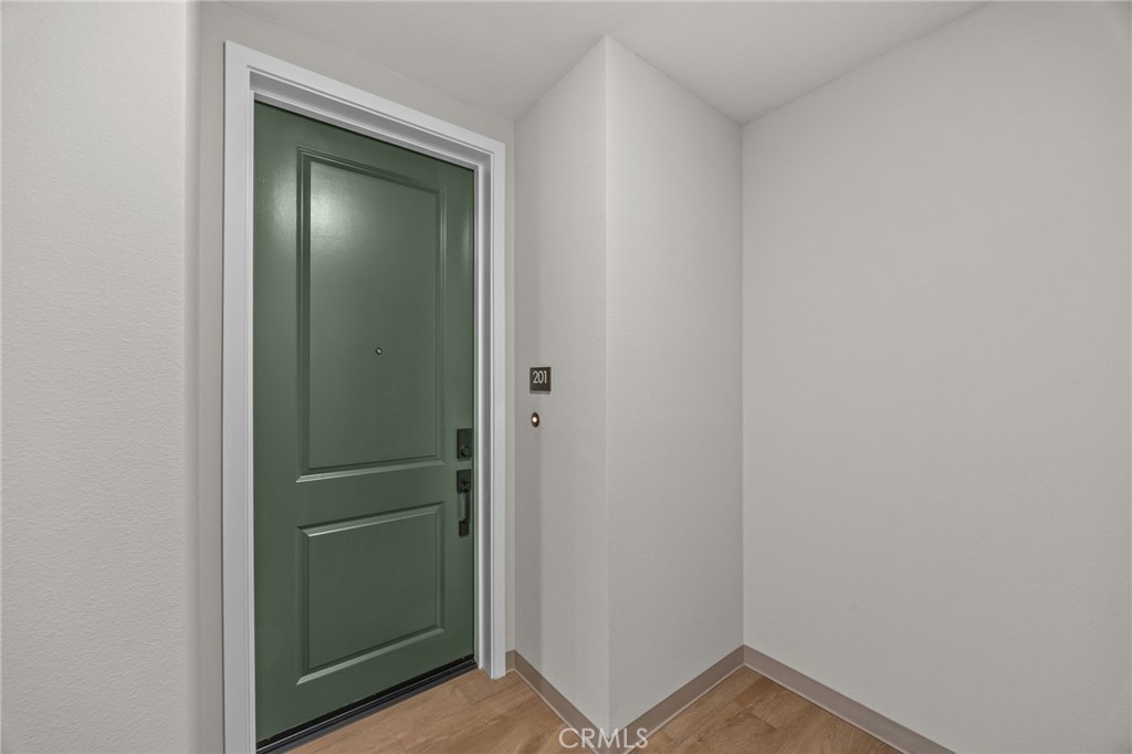 Eastvale Condo: 6137 Valentina Way