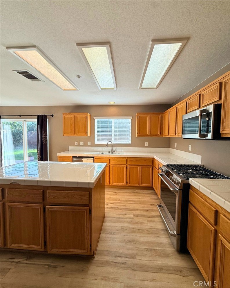 Fontana Condo: 5741 Reagan Drive