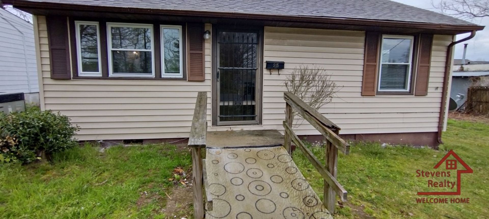 Cookeville House: 25 N Franklin Ave