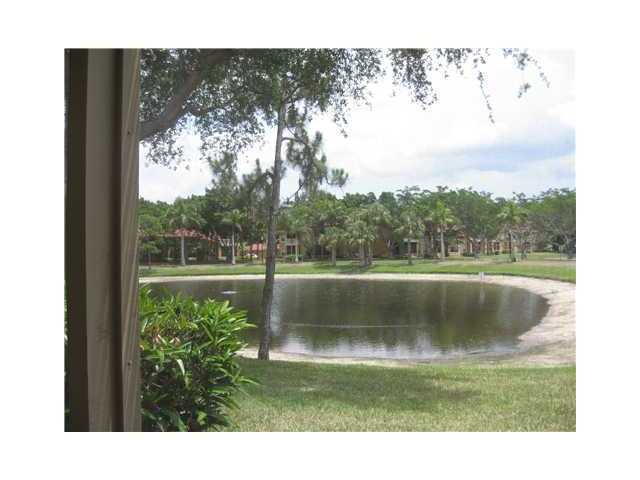 West Palm Beach Condo: 4887 Via Palm Lakes