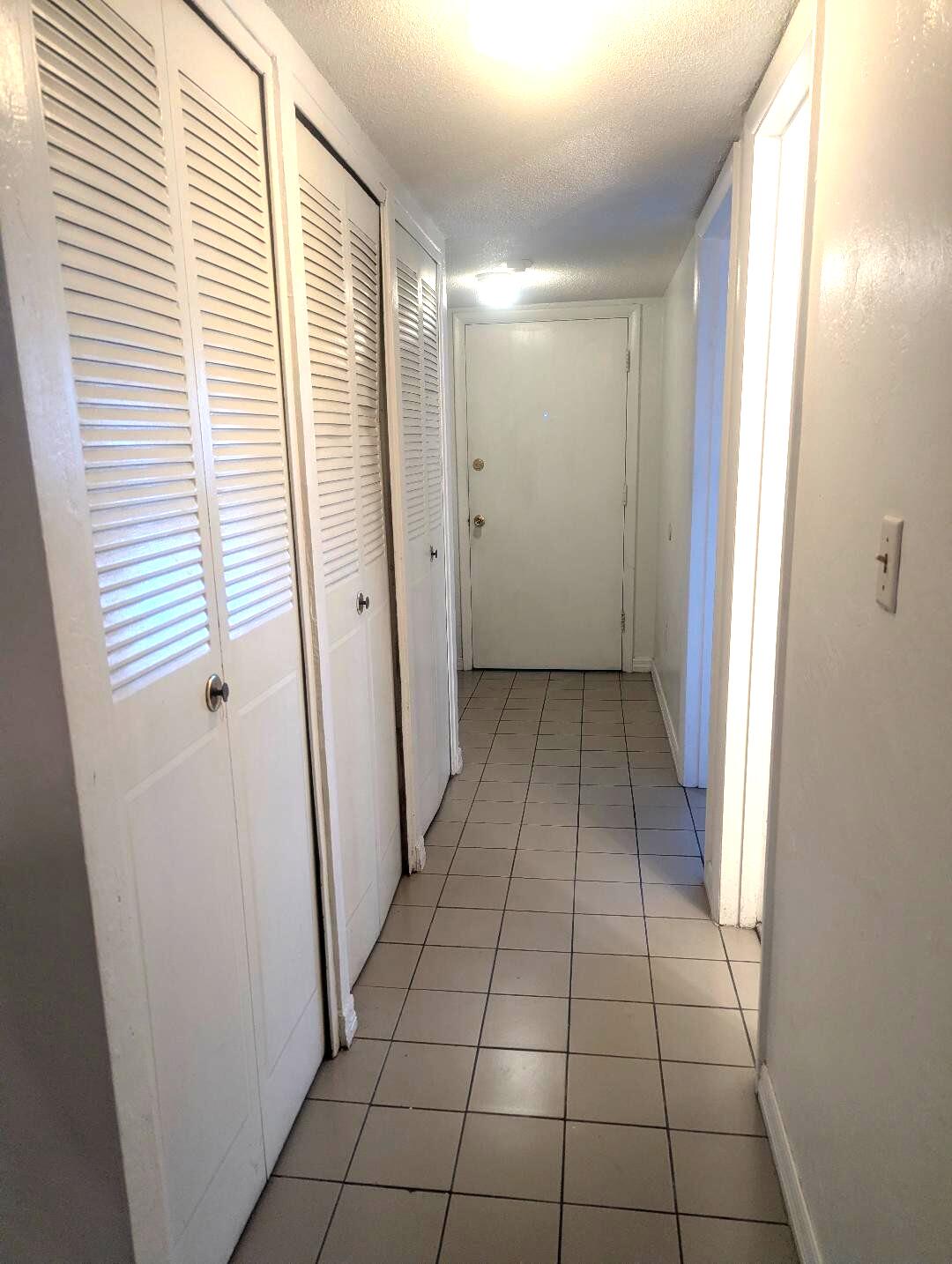 Miami Gardens Condo: 20400 Northwest 7th Avenue