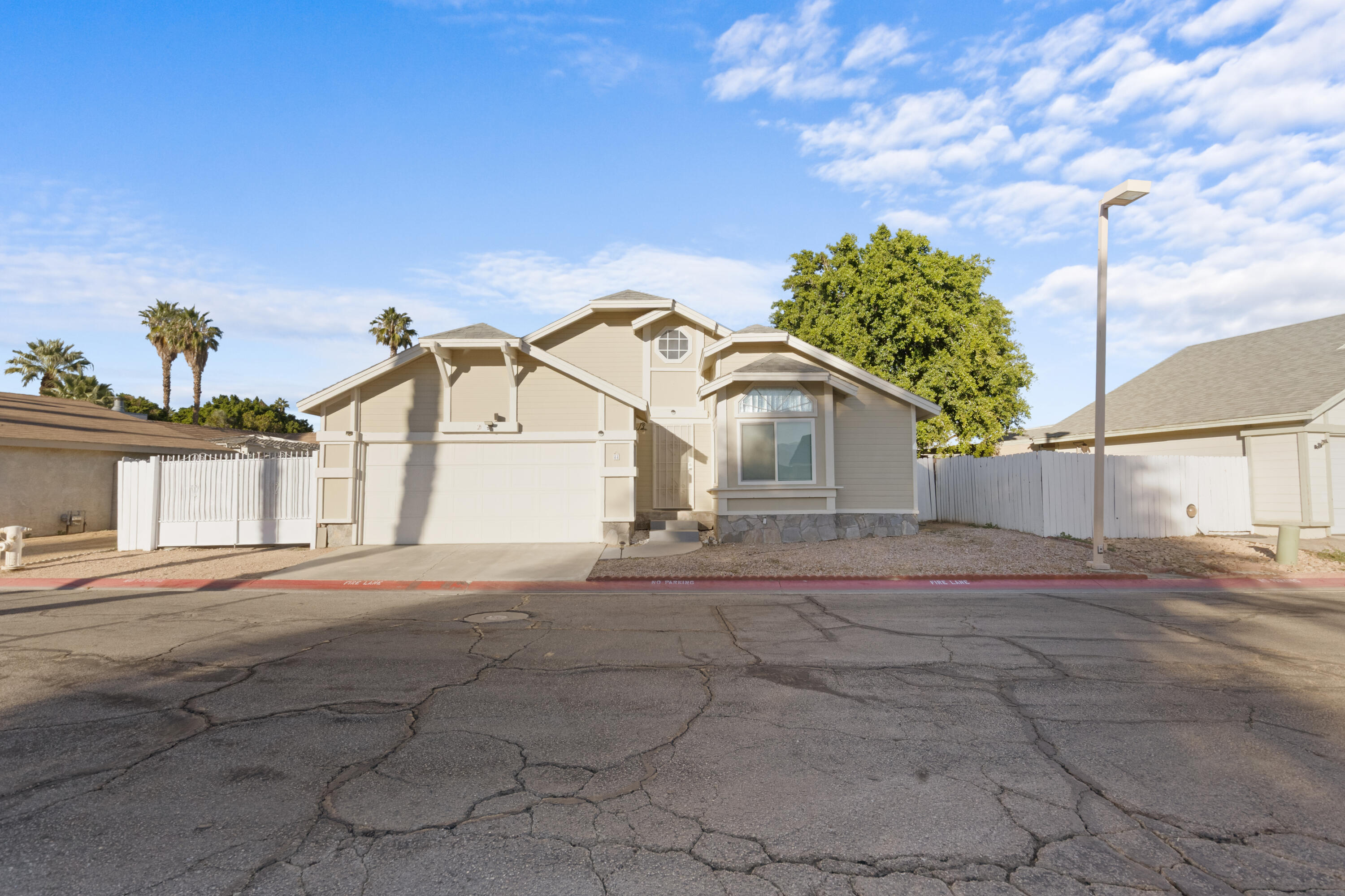 Indio Condo: 47800 Madison Street