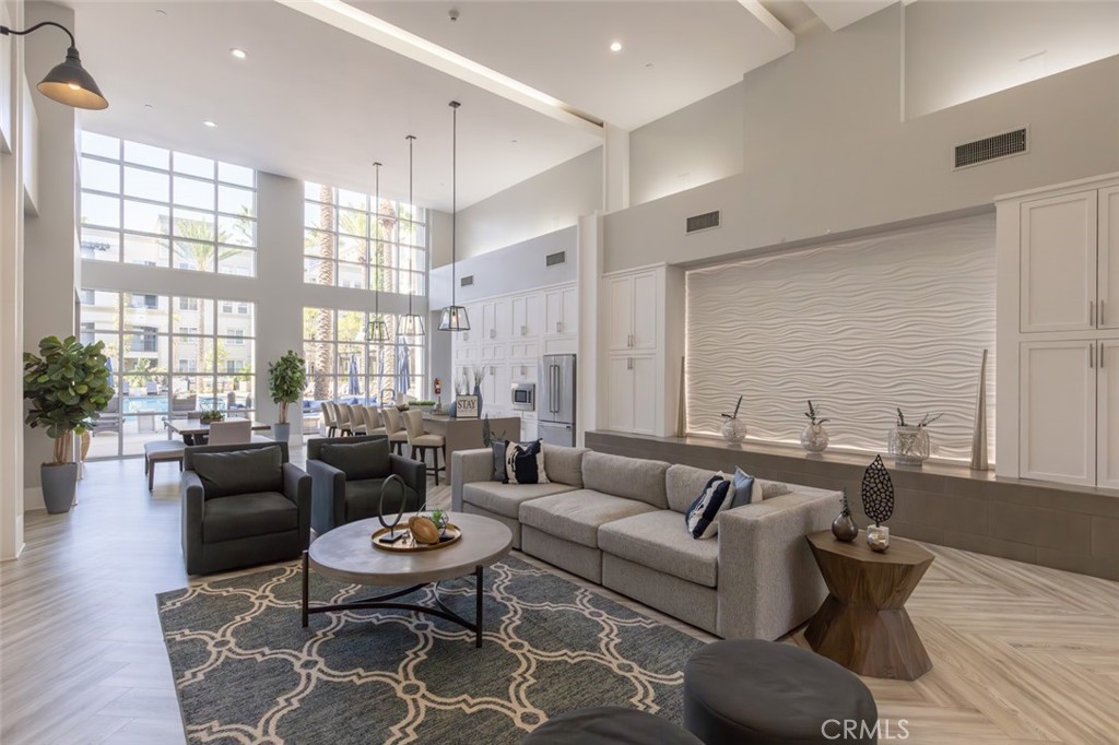 Irvine Condo: 2400 Scholarship