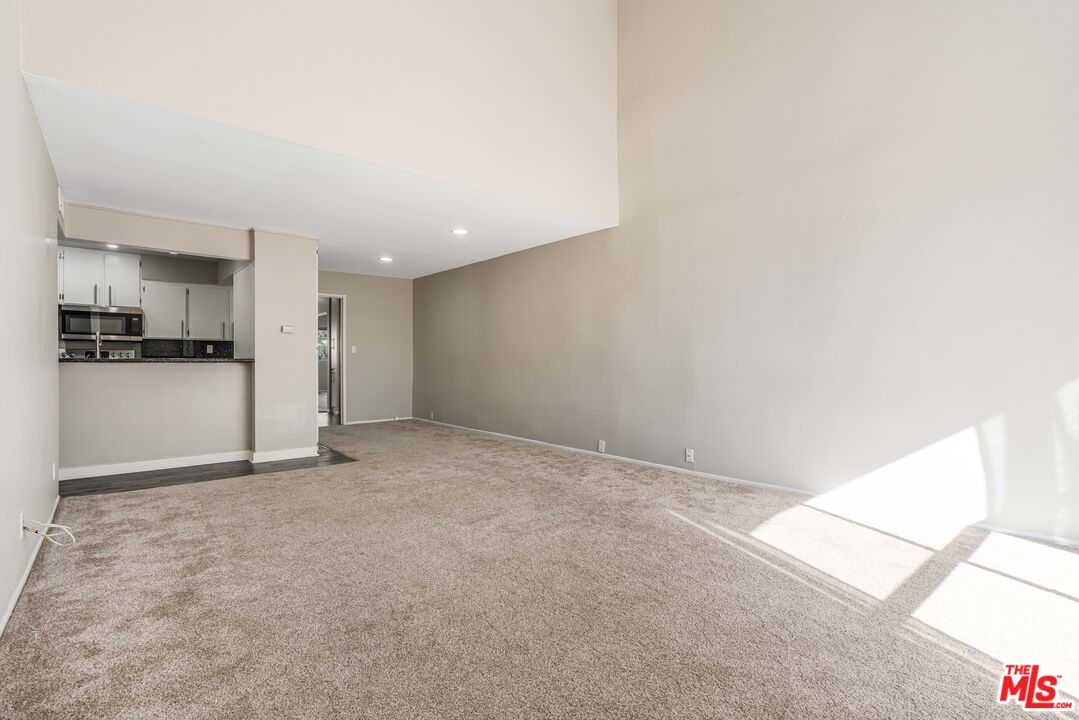 Calabasas Condo: 23401 Park Sorrento
