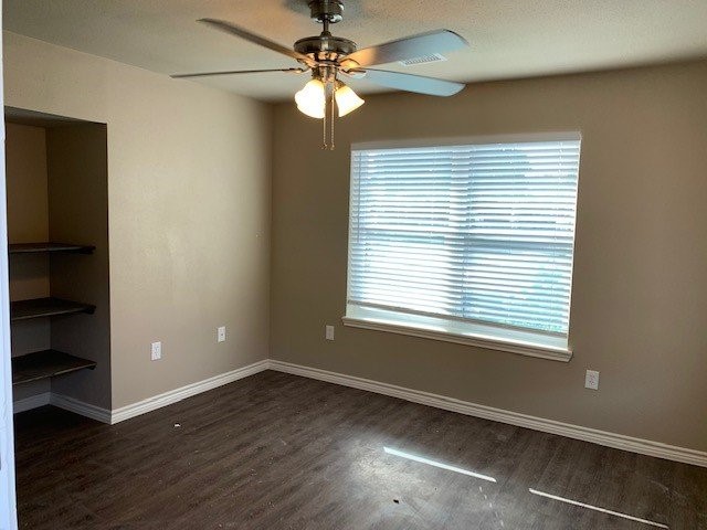 Angleton Condo: 1753 East Henderson Road
