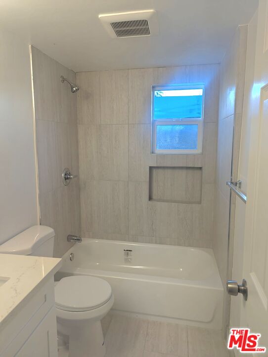 Riverside Condo: 3837 Sedgwick Avenue