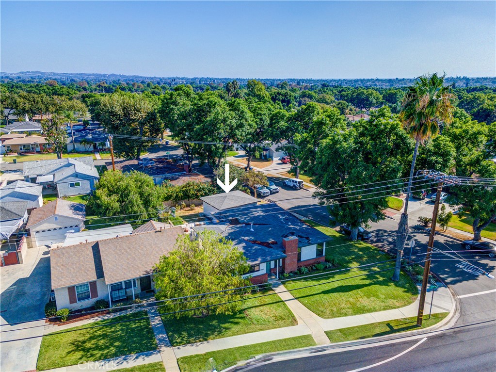 Whittier Condo: 8966 Gunn Avenue