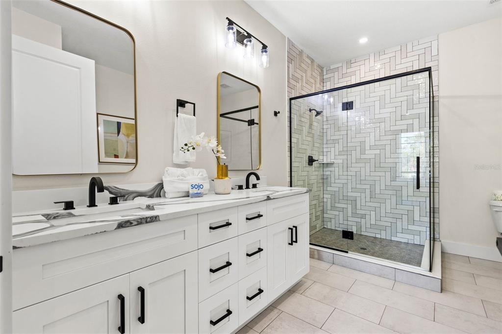 Tampa Condo: 121 East Warren Avenue