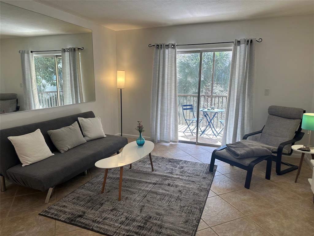 Pompano Beach Condo: 251 South Cypress Road