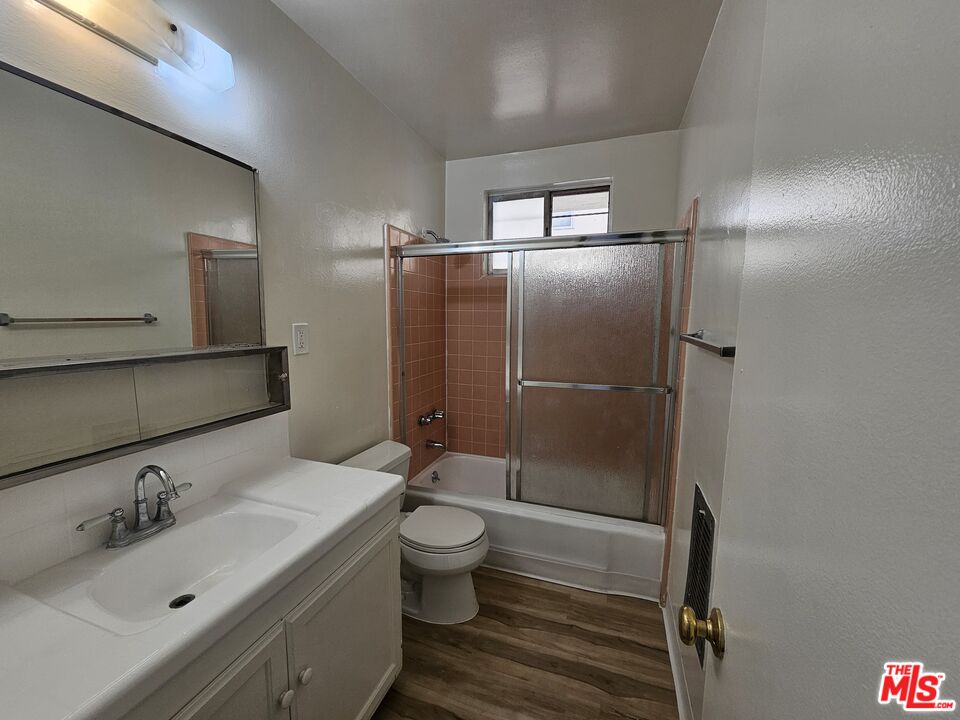 West Hollywood Condo: 928 North Ogden Drive