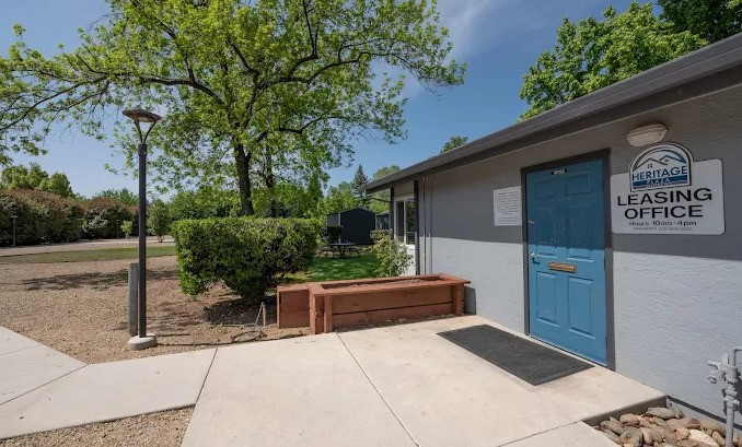 Redding Condo: 1895 Benton Drive