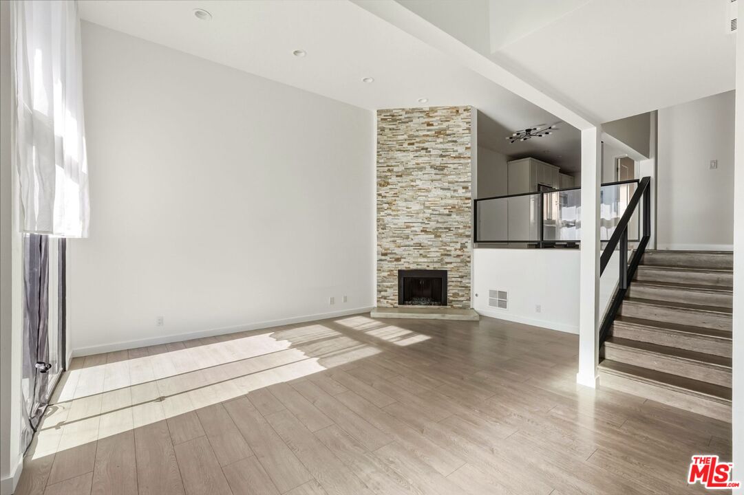 Valley Village Condo: 5307 Wilkinson Avenue