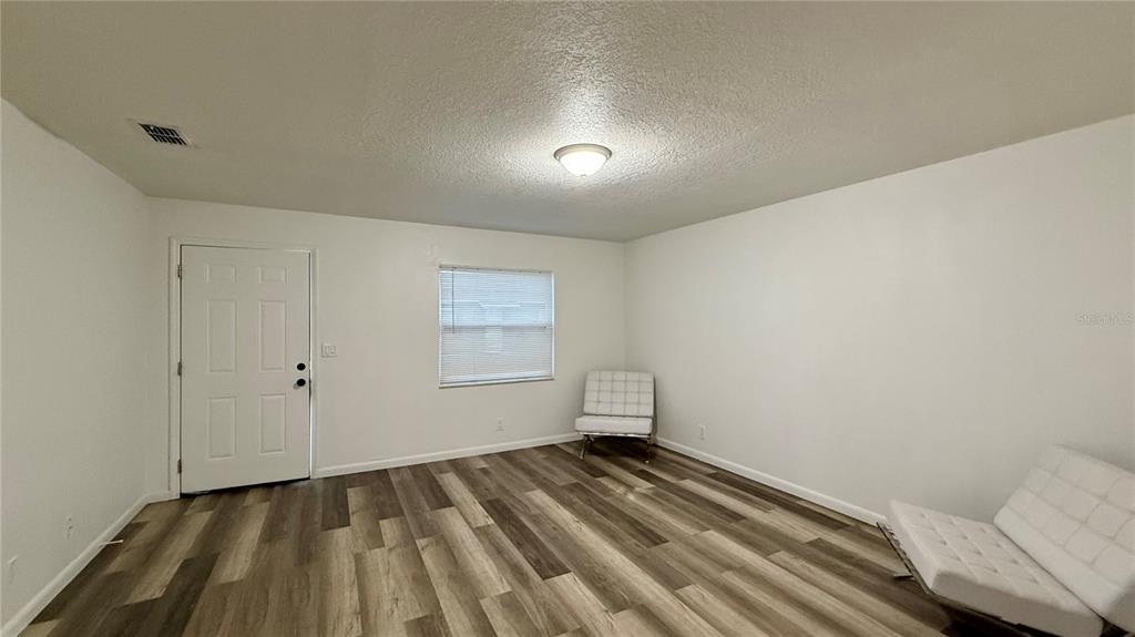 Kissimmee Condo: 911 West Orange Street