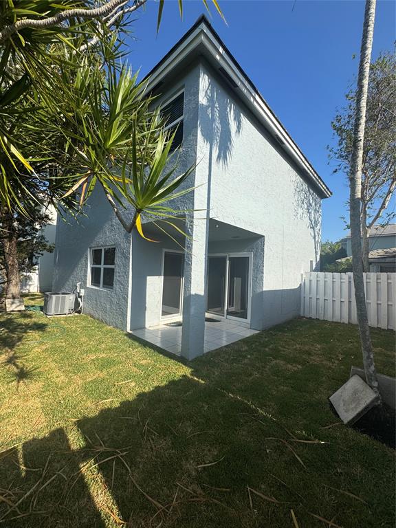 Plantation Condo: 9929 Northwest 9th Court