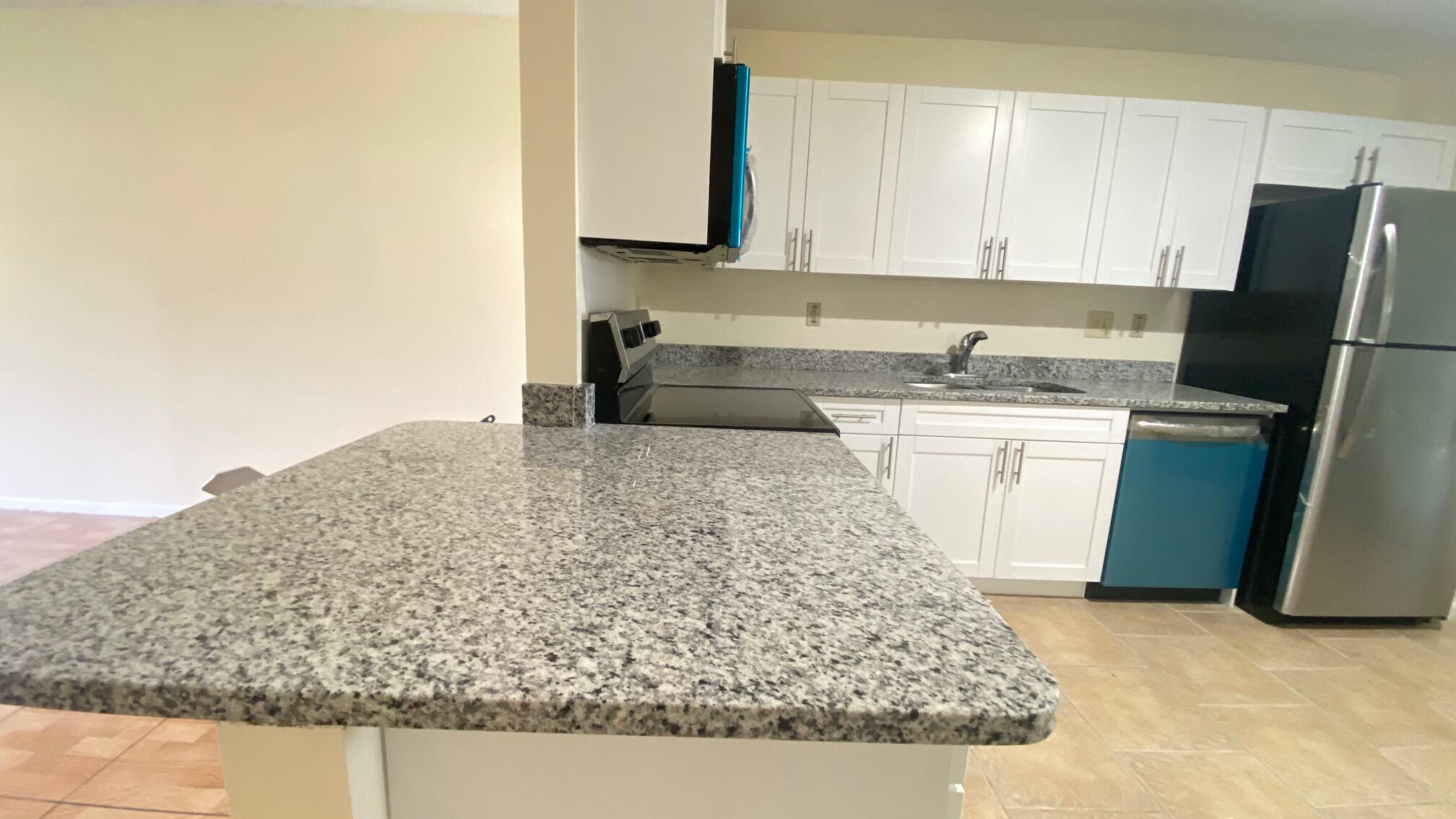 West Palm Beach Condo: 5935 Forest Hill Boulevard