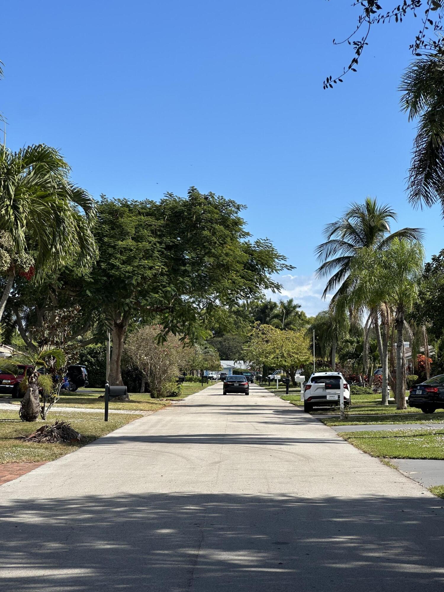 Boca Raton Condo: 2030 Bonnie Street