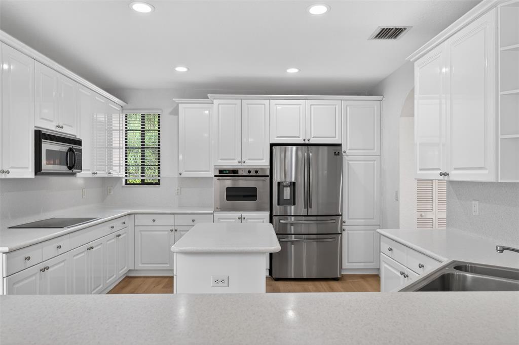 Weston Condo: 2678 Center Ct Drive