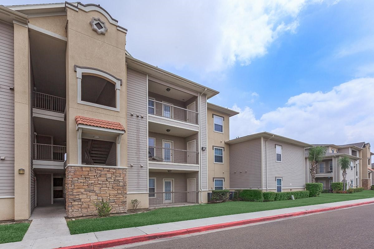 McAllen Condo: 900 North 26th Street